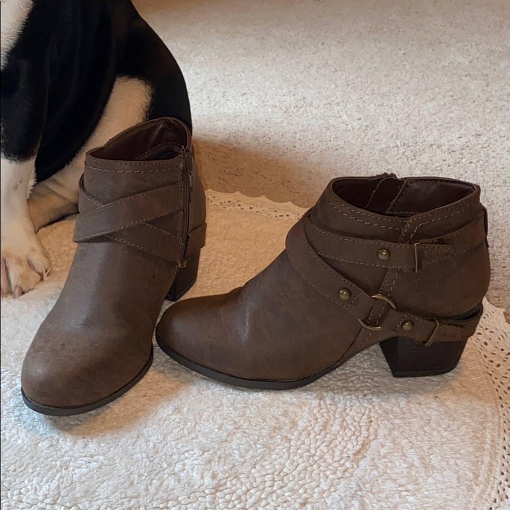Size 6 brown booties